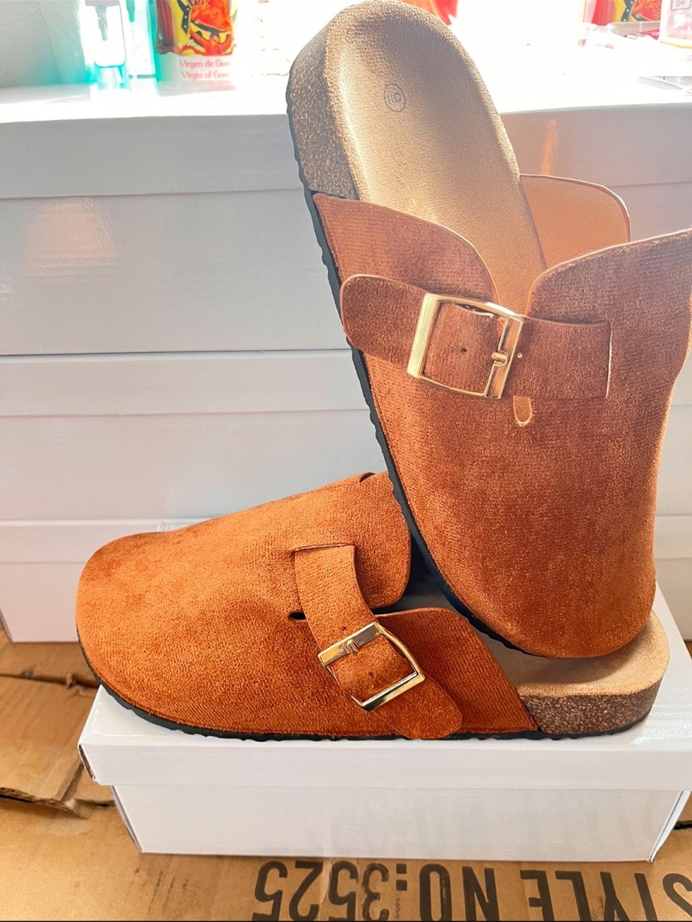Kids Suede Buckle Clog - Brown